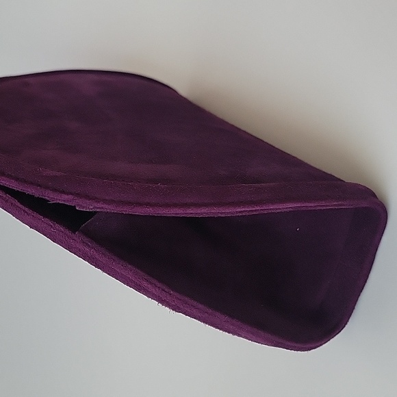 Salvatore Ferragamo Purple Suede Crossbody/Clutch-Pristine Condition - Picture 2 of 9